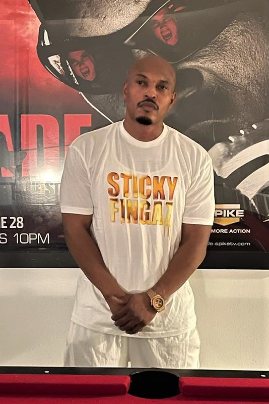 STICKY FINGAZ GOLD DRIP LOGO X Premium T