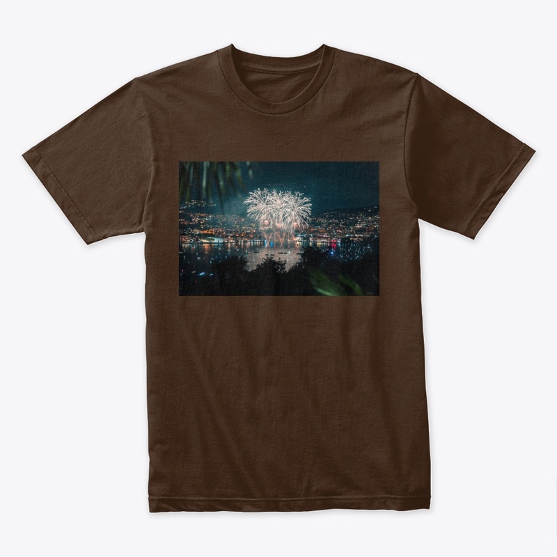 Lakesie Fireworks And Light At Night