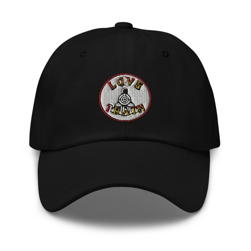 Lovetrain hat
