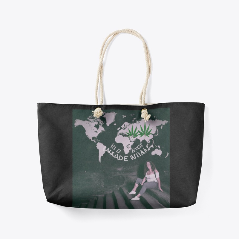 Cannaviajes Woman Traveller