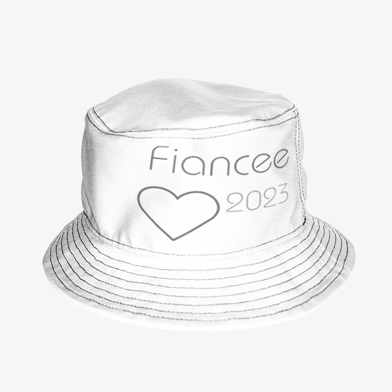 Fiancee