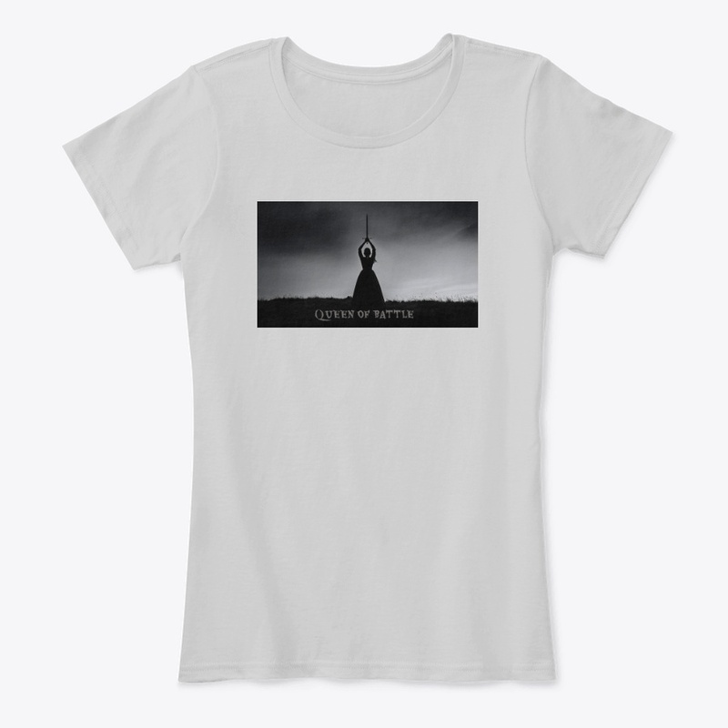 Queen of Battle - Women's Comfort Tee