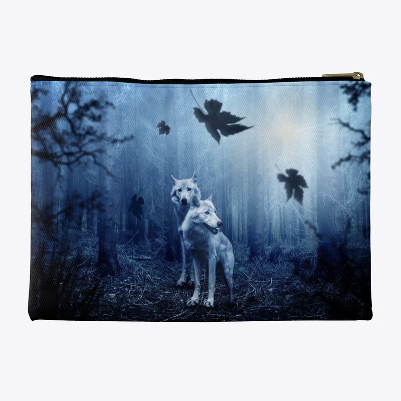 Wolf's accessory pouch