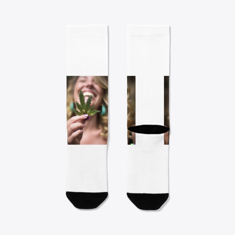 Cannaviajes Happy Woman Cannabis