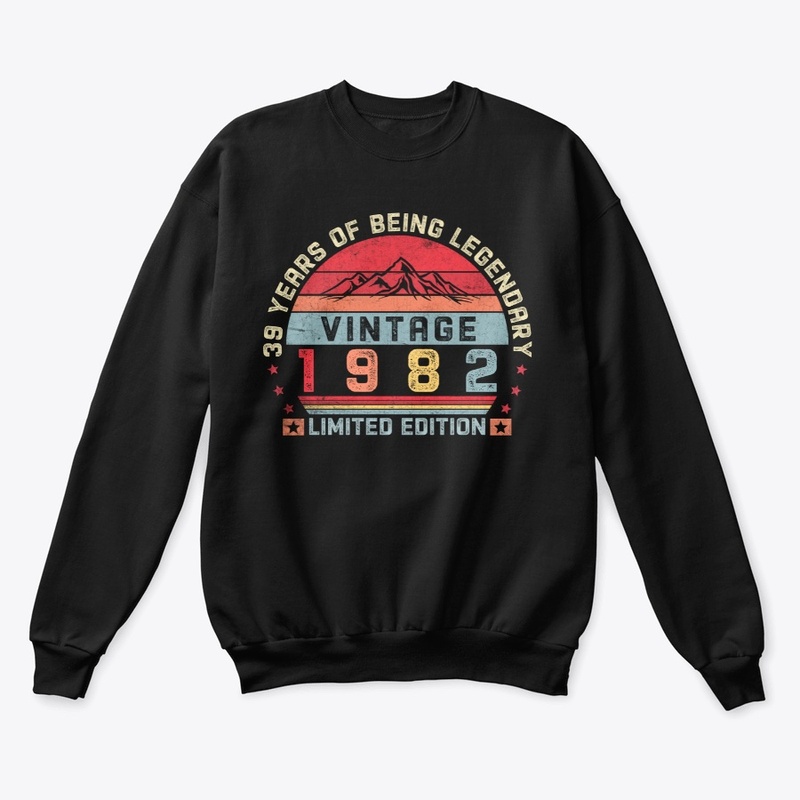 39 Years Old Retro 1982 Birthday Vintage