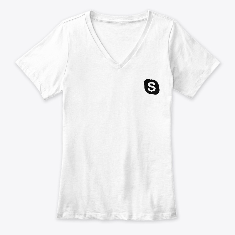 womens white t shirt