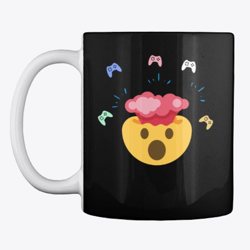 surprised face love video games T-shirt.
