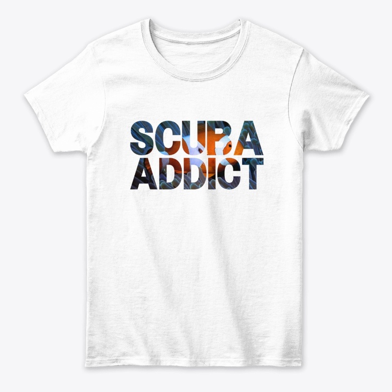 Scuba addict clown fish