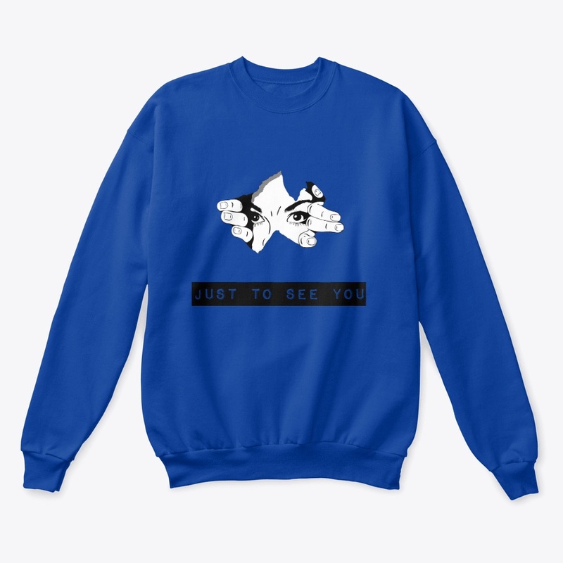 DRAWING IN T-SHIRT