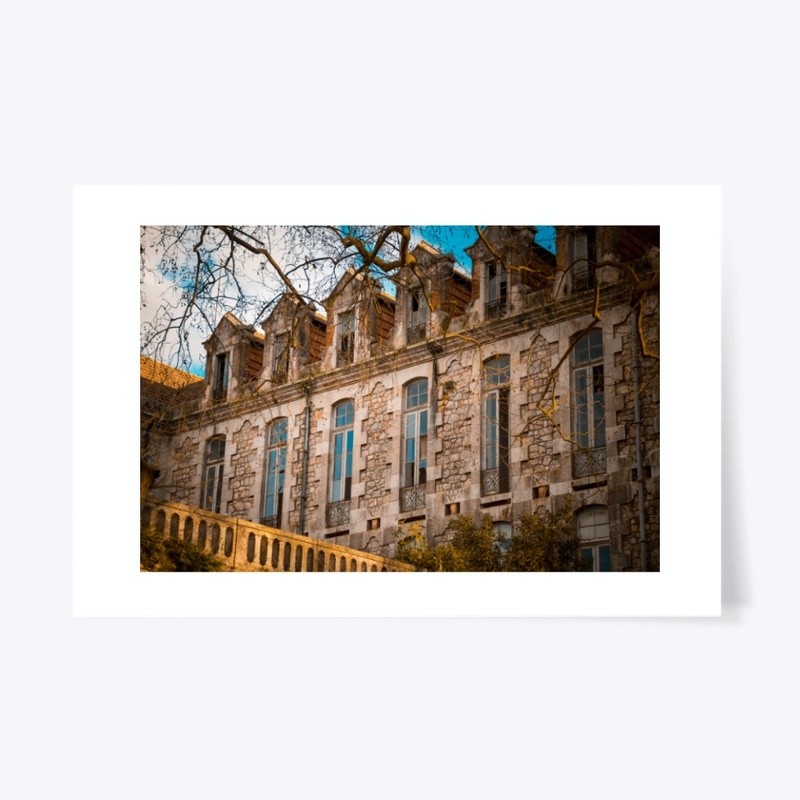 An abandoned house