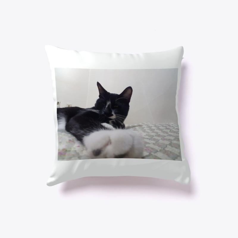 woojoo palm indoor pillow