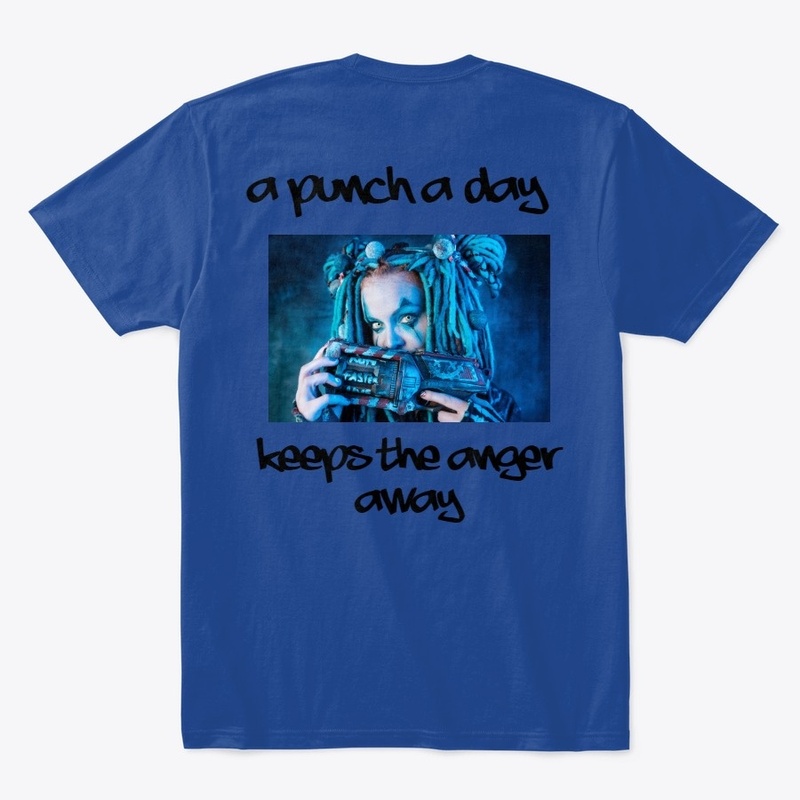 Sara Phoenix Official: Punchcrew