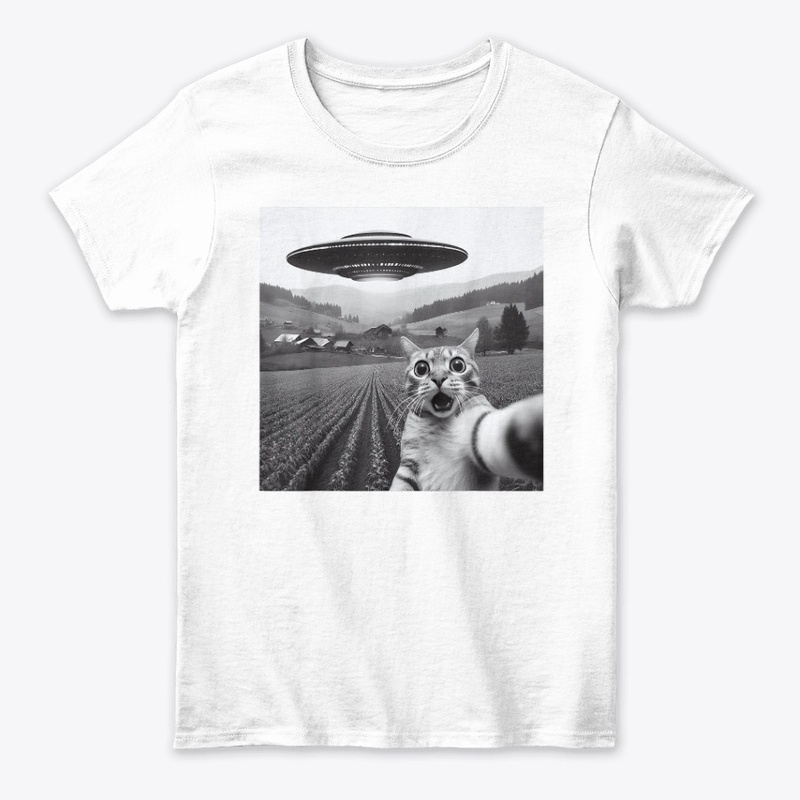 Cat Selfie With Alien UFO Funny Cat
