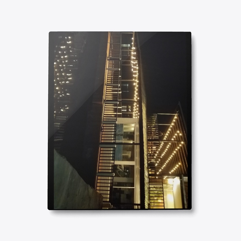 Victoria at the Pier