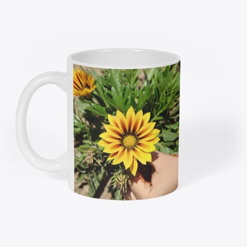 Yellow Flower Mug Design 