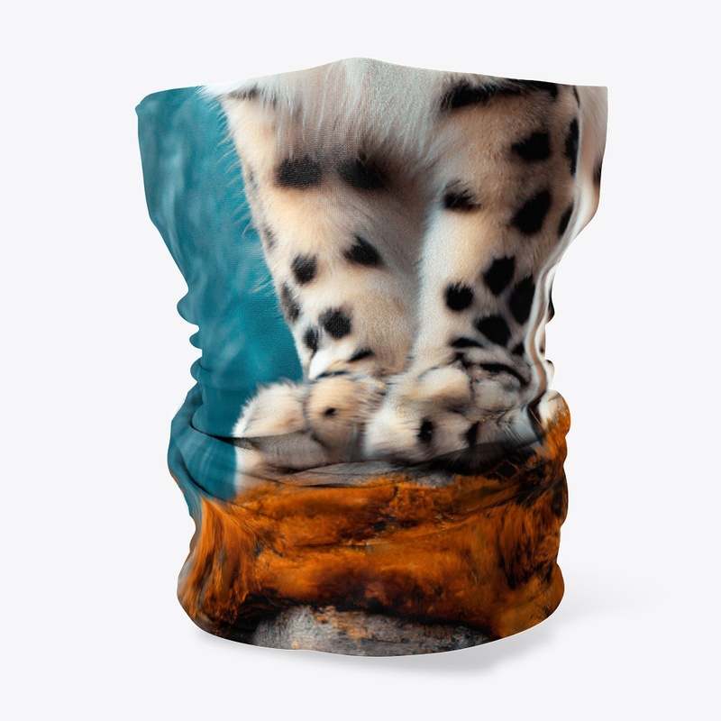 Snow Leopard's Serene Majesty