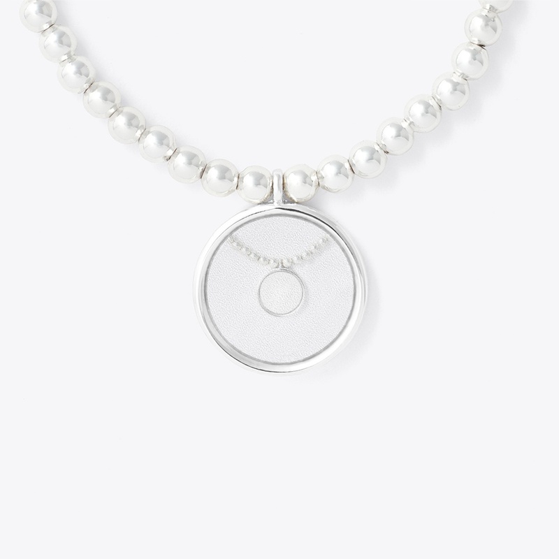 Circle pendant bracelet 