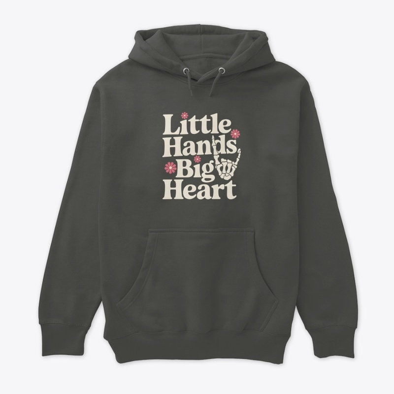 Tiny Hands, Endless Love – Mom’s Heart