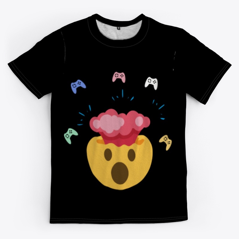 surprised face love video games T-shirt.