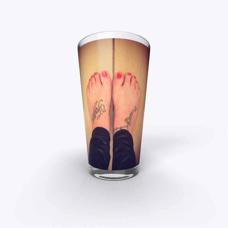 Tall Toe Toe Glass
