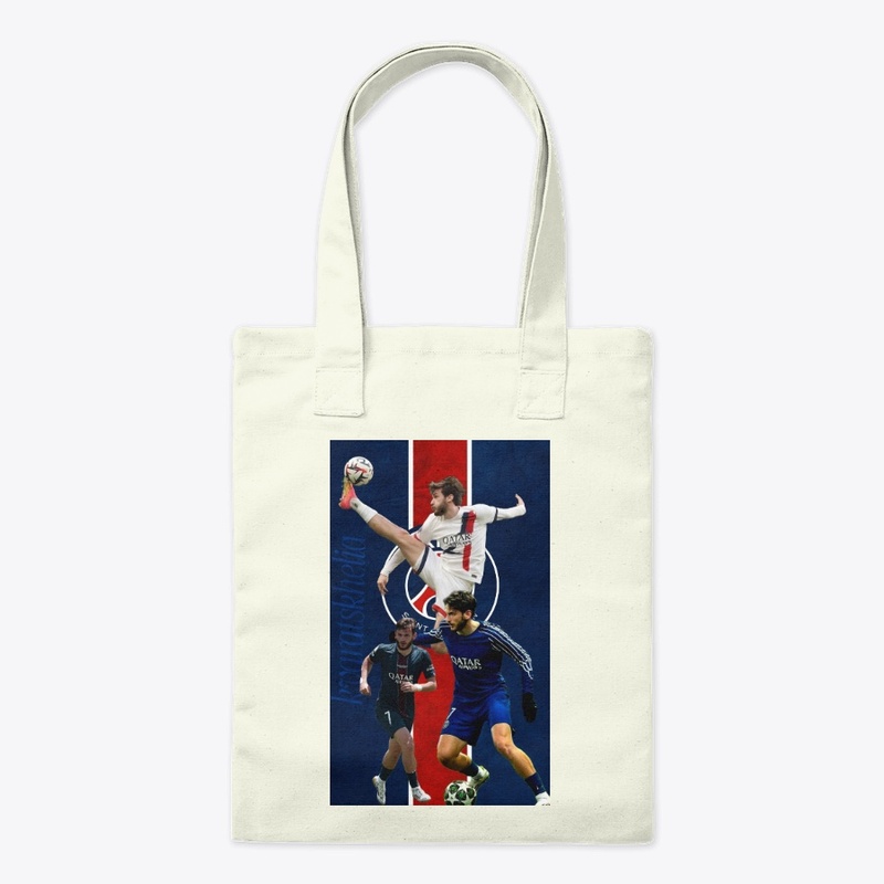 Kvaratskhelia psg football player