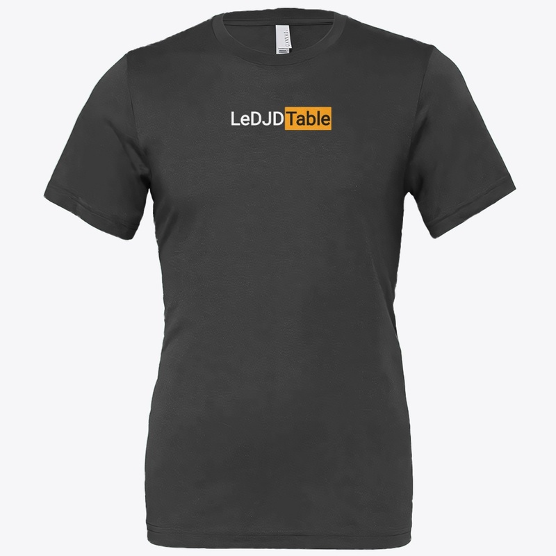 Le t-shirt fait par beaucoup de YouTuber