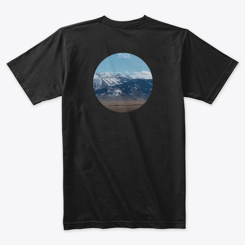 This. A rocky mountain landscape.