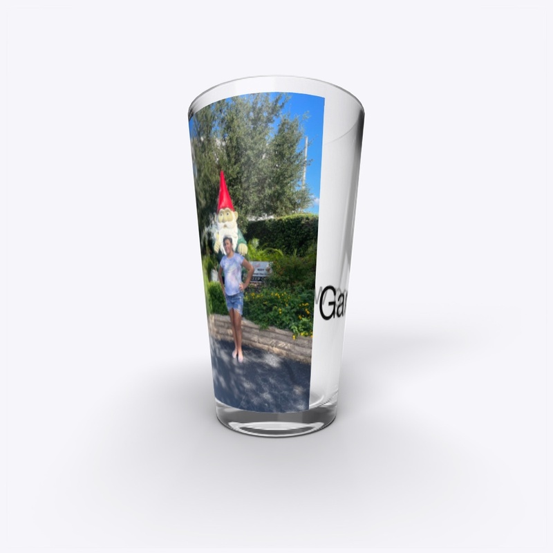 Gaming with Sarah pint glass