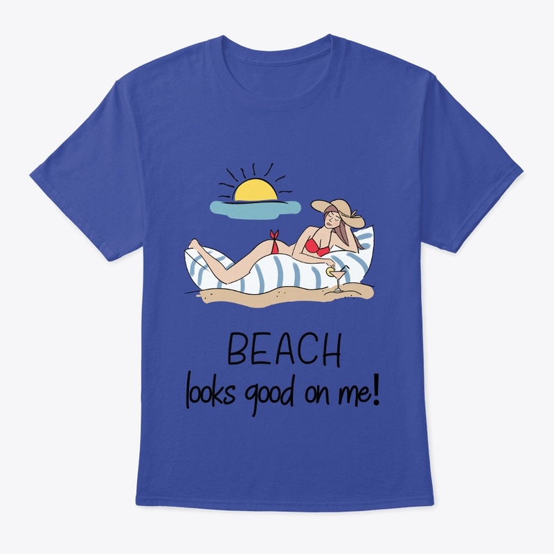 Beach looks good on me!