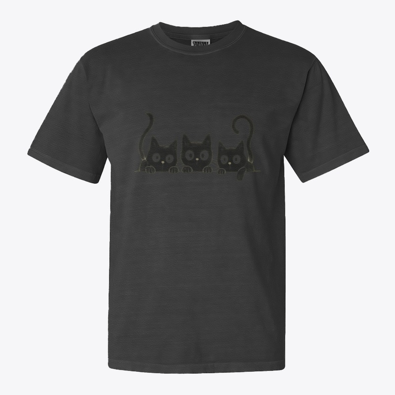 Curious Black Cats – Peeking Trio Tee