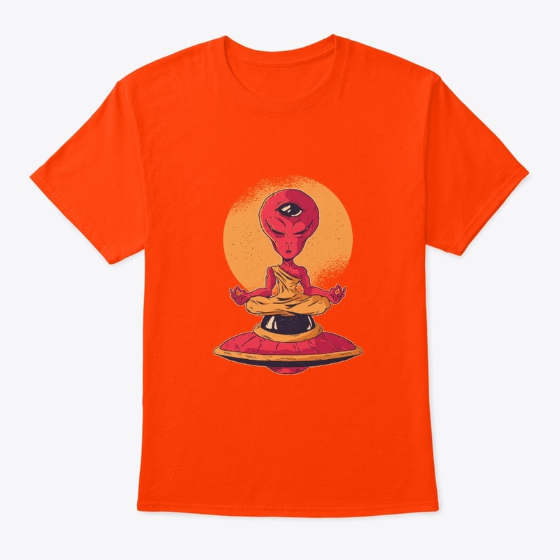 Alien Love Yoga T-Shirt