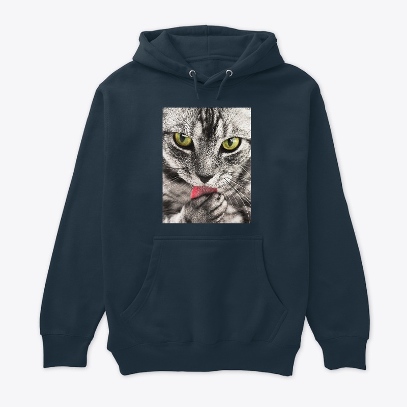 Image of Cat On the T-shirt (customized)