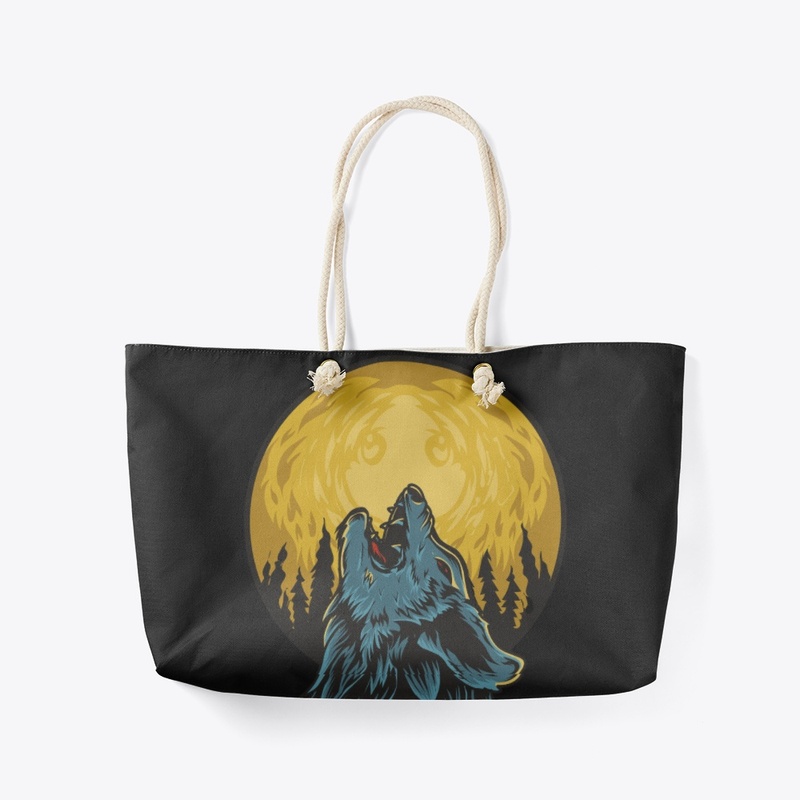 Wolf Roaring On The Moon